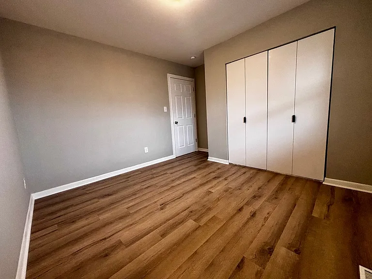 314 - 322 Kenbrook Drive — Photo 20