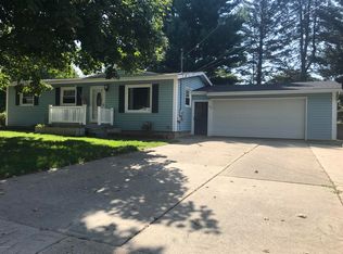 143 Circle Dr, Marshall, MI