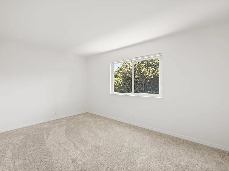 41 Oakleaf Ave — Photo 15