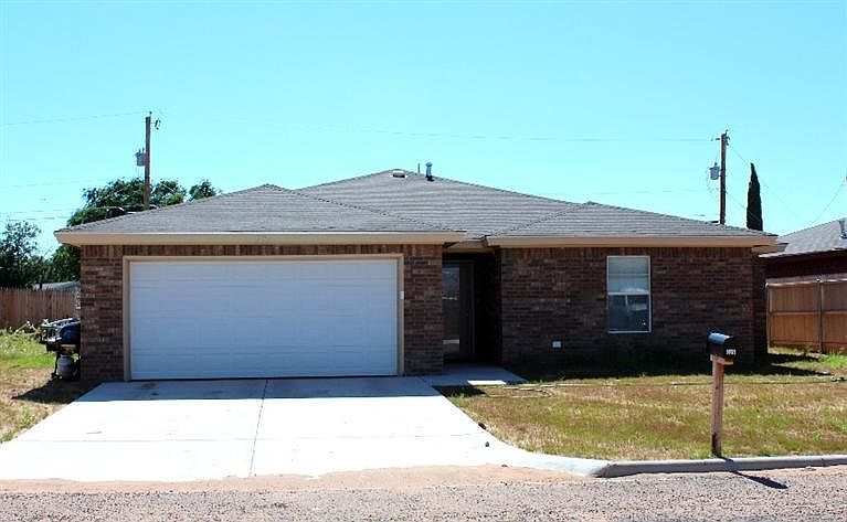 1st image of 527 Palm Ct