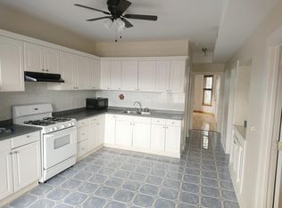 3419 W Melrose St APT 2, Chicago, IL 60618