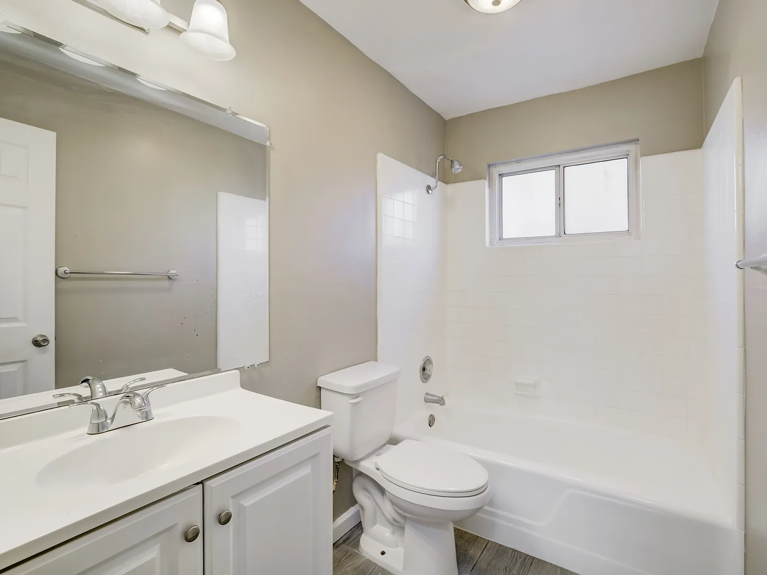 1 bed, 700 sqft, $1,795 — Photo 4