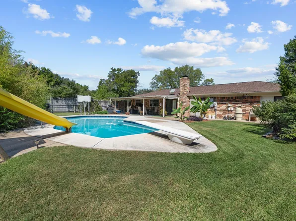 8224 Pearl St, North Richland Hills, TX 76180