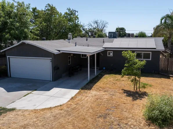 1940 N Kensington Way, Hanford, CA 93230
