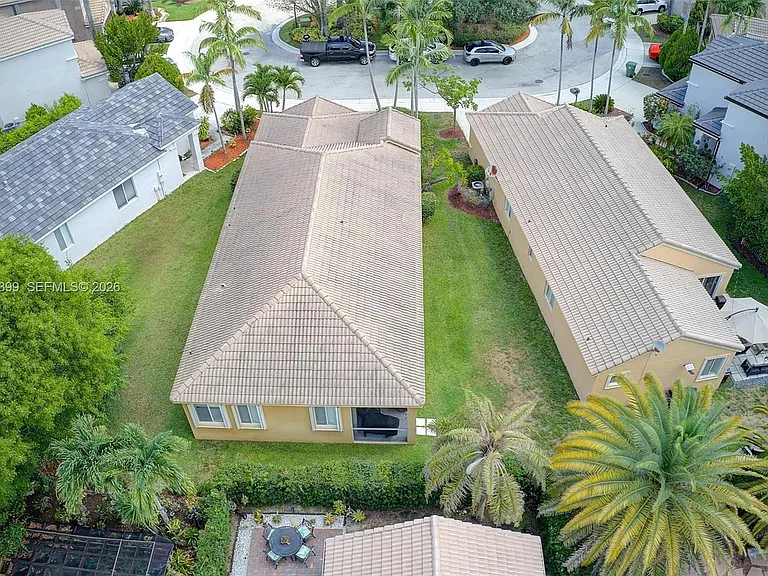 899 Phoenix Way — Photo 21