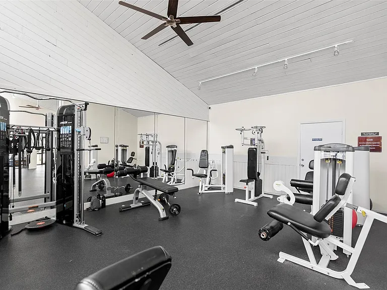 2226 N Cypress Bend Dr #308 — Photo 32