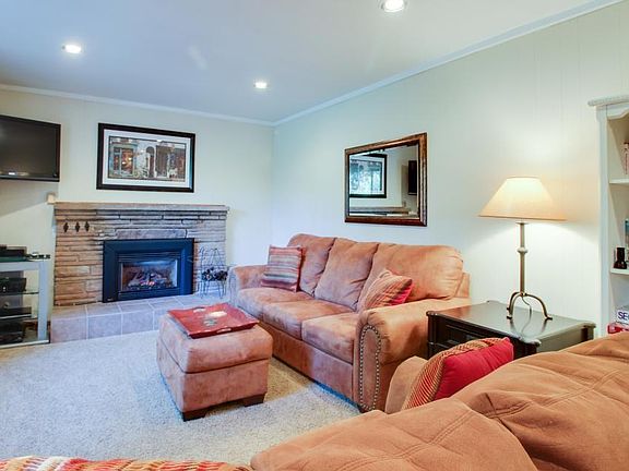 4th image of 850 Patricia Ln