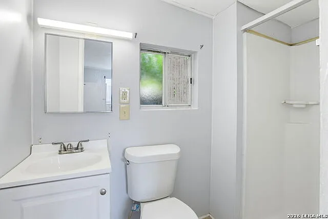 1307 Kayton Ave — Photo 29