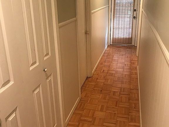 4th image of 1226 Karen Dr