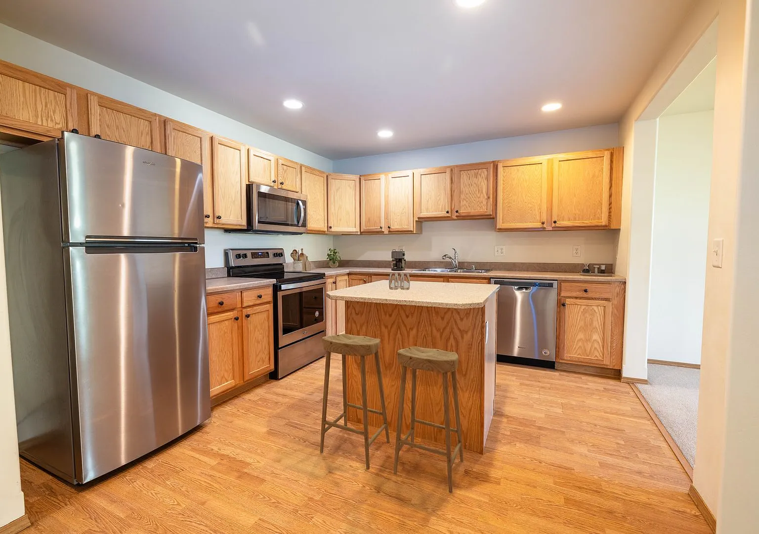 3 Bed 2.5 Bath Condo that backs to the park! — Photo 4