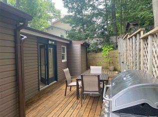 28 Flowerfield Rd, Sound Beach, NY 11789