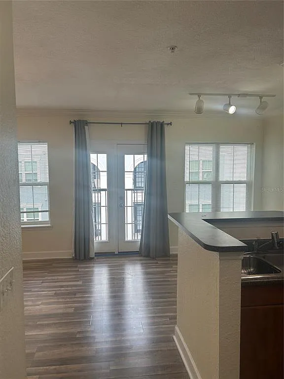 1 bed, 1.0 bath, 667 sqft, $1,525 — Photo 3