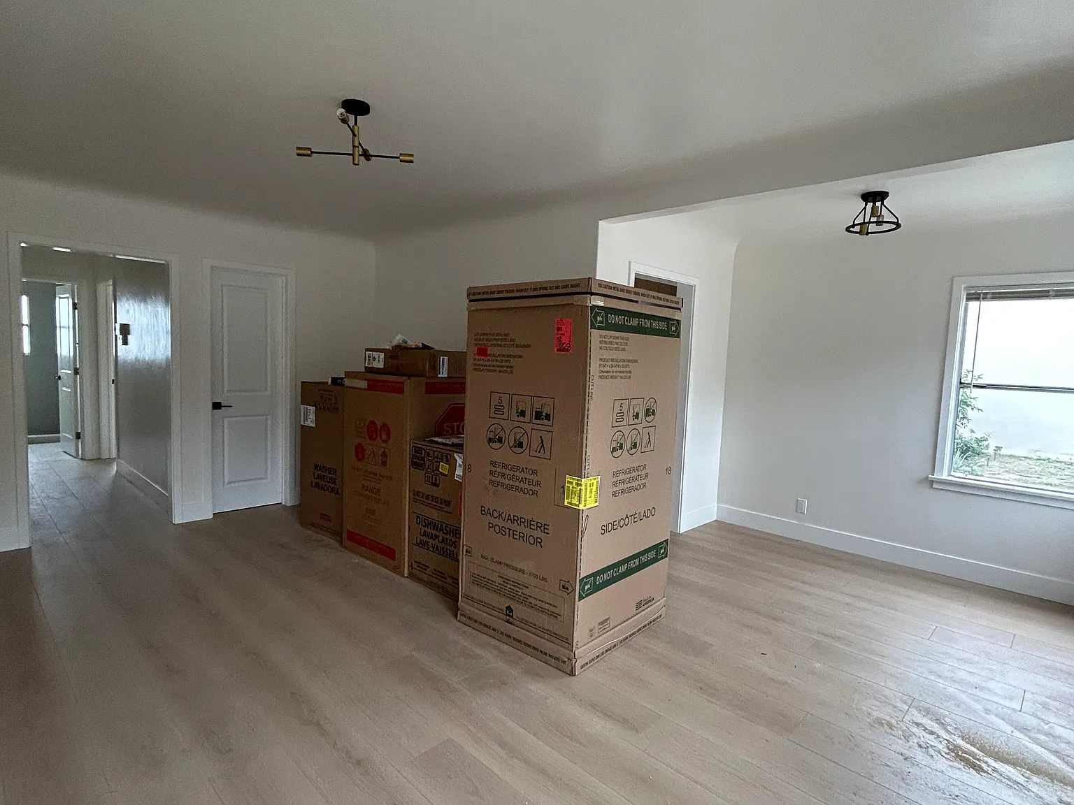 1 bed, 700 sqft, $2,500 — Photo 3