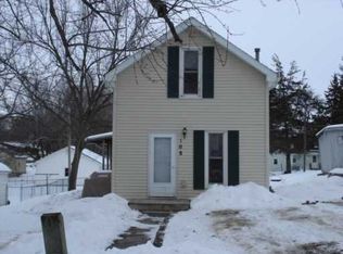 108 E Sycamore St, Anamosa, IA 52205