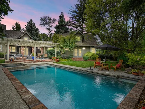 8655 Winding Way, Fair Oaks, CA 95628