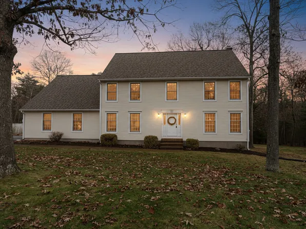112 Jacqueline Drive, Manchester, CT 06040
