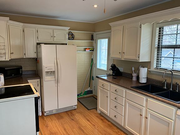 5th image of 1297 S Ebert Dr