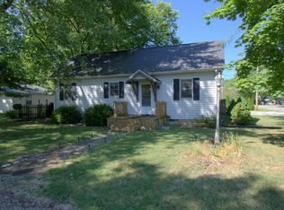 101 S Cory St, Tolono, IL 61880