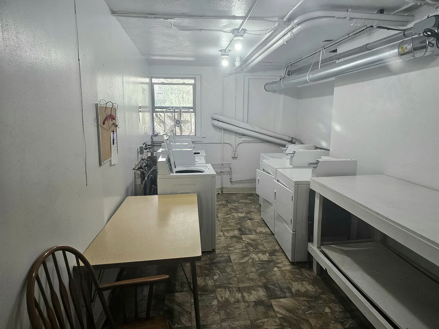 Studio, 625 sqft, $1,500 — Photo 3