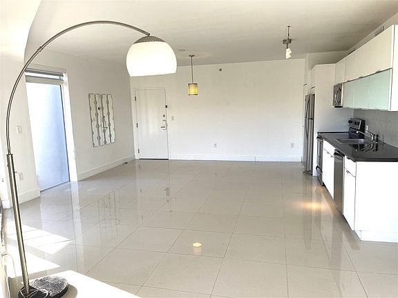 5th image of 7702 Tatum Waterway Dr Floor 300