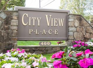 400 Meshanticut Valley Pkwy APT 7, Cranston, RI 02920