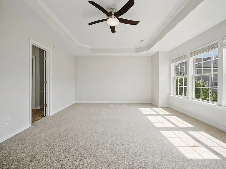 64 Transit Ln — Photo 28