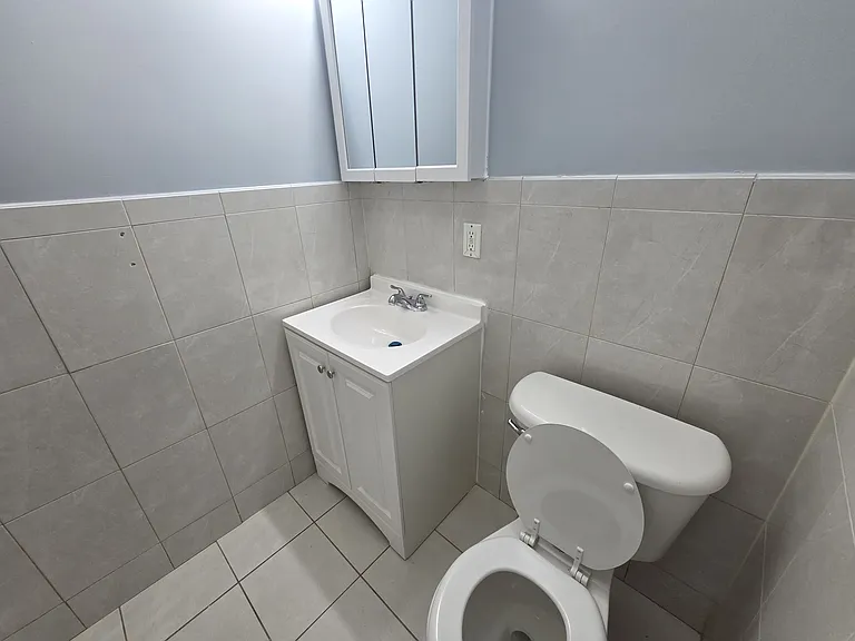 565 Bergen St #3 — Photo 6