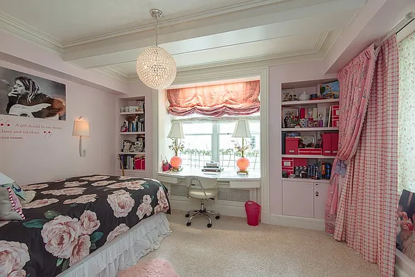 Sold by Corcoran | media 16