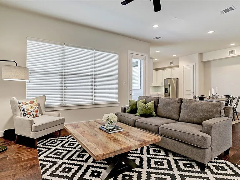 8808 Hollister Pine Ct — Photo 5