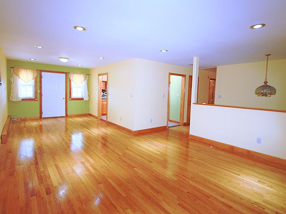 5th image of 259 Boundary Ave