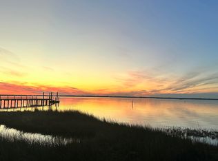 980 Crow Hill Rd, Beaufort, NC 28516