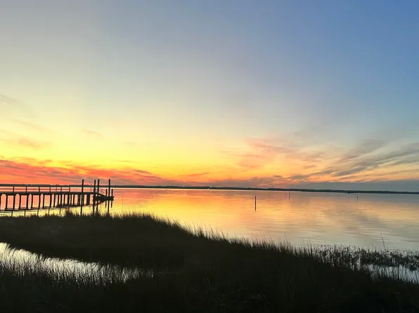 980 Crow Hill Road, Beaufort, NC 28516