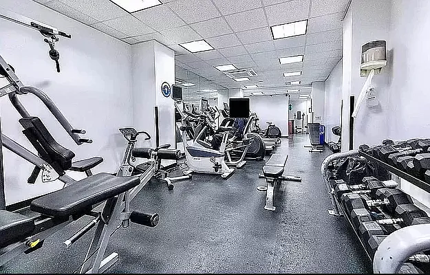 Rented by Manhattan Realty Group | media 8