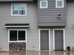 102 E Ravenna Ln, Nampa, ID 83687