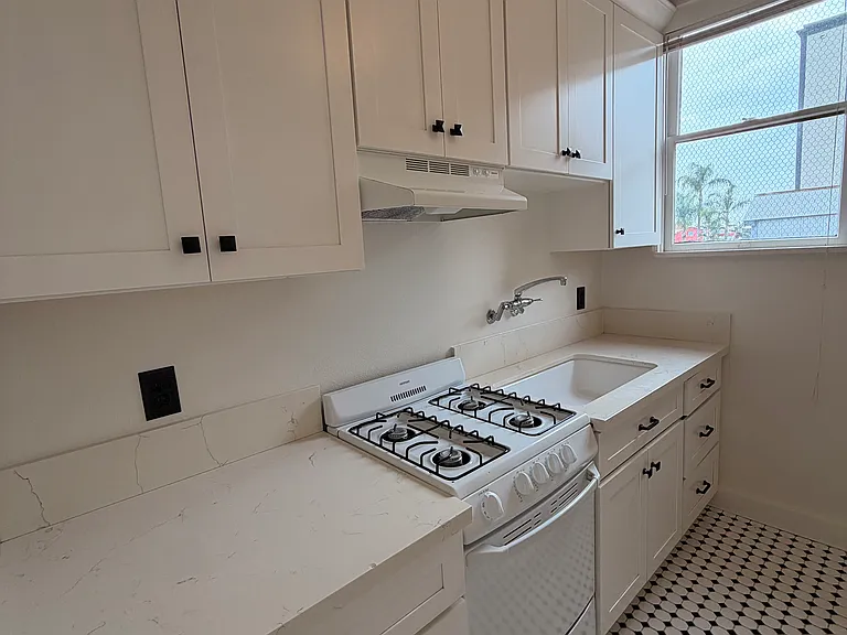 126 W Whiting Ave #7 — Photo 11