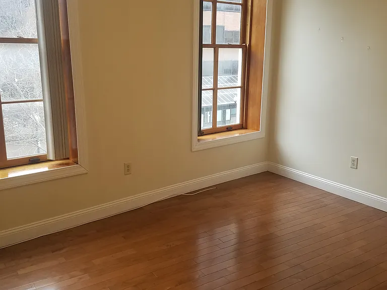 23 N Pearl St #2B — Photo 8