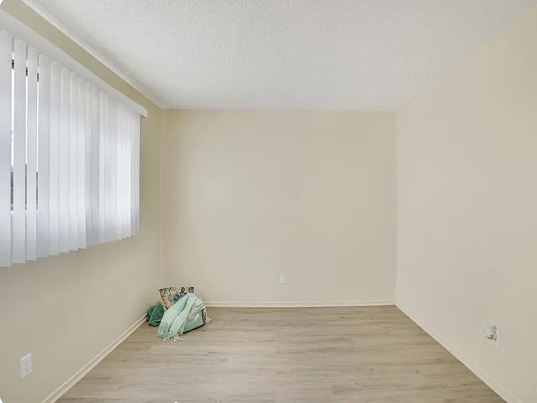 Clearwater Apartments — Photo 9