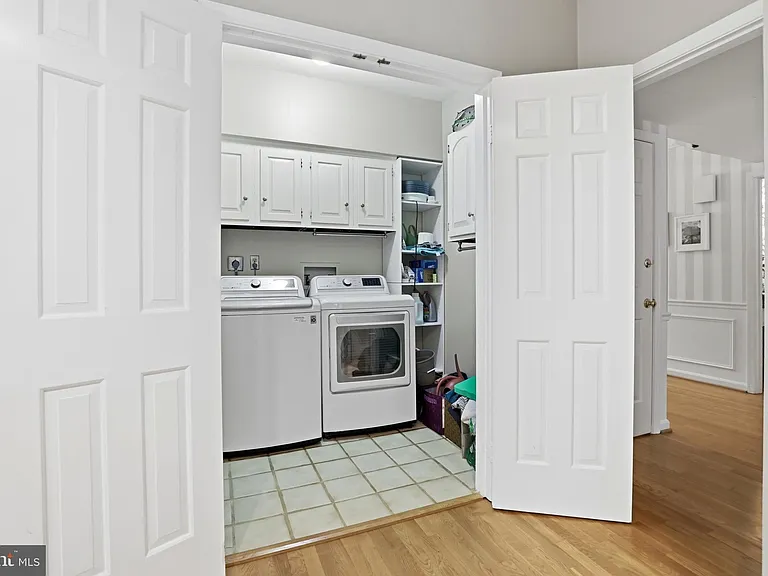 7715 Crossover Dr — Photo 22