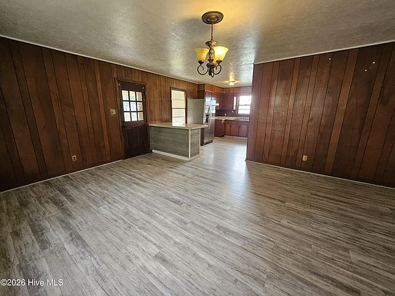 5th image of 604 Millers Chapel Road
