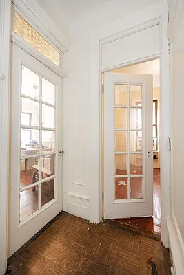 Sold by Rand Realty NY | media 9