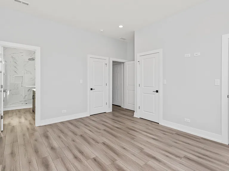 6453 S Ingleside Ave #3S — Photo 8