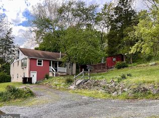 153 Game Farm Rd, Schwenksville, PA 19473