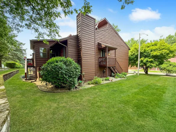 2901 Acorn Dr, Freeport, IL 61032