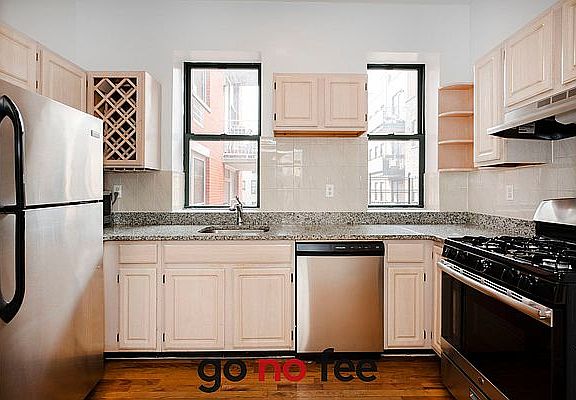3rd image of 268 W 120th St APT 4-A