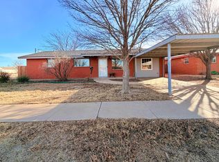 320 Arthur St, Tulia, TX 79088
