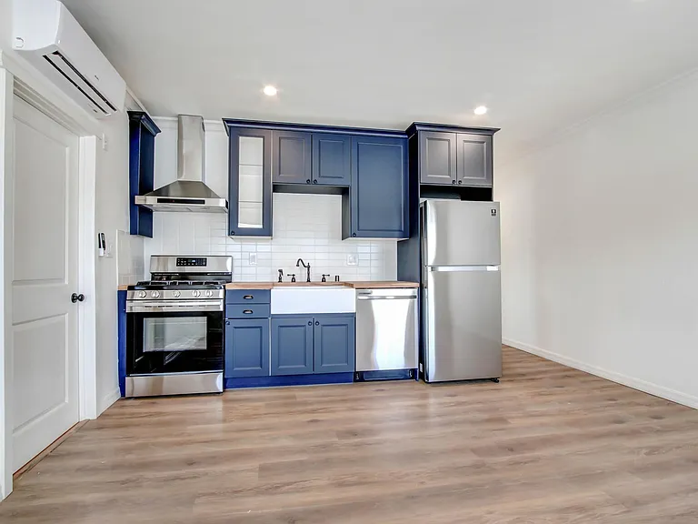 3828 W Sunset Blvd #3818.5 — Photo 2
