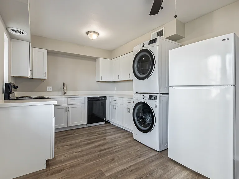 407 N Williams — Photo 15