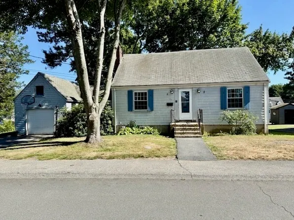 29 Wilkins Rd, Braintree, MA 02184