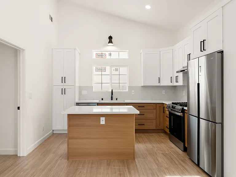 424 Locust St #D — Photo 1