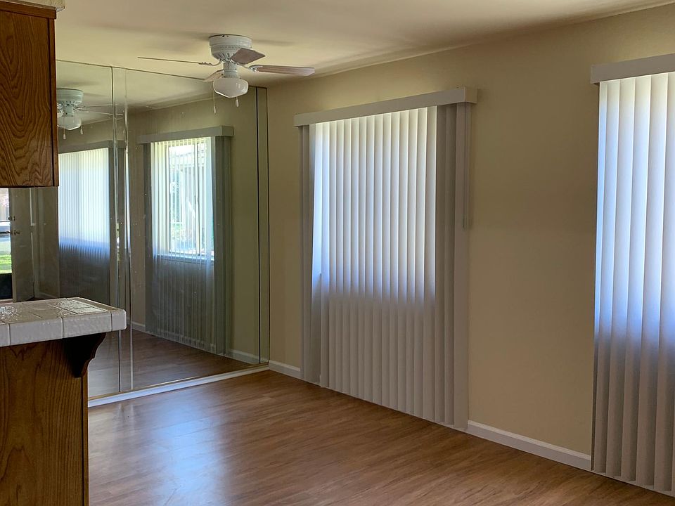 1st image of 981 W Calle Del Sol APT 3